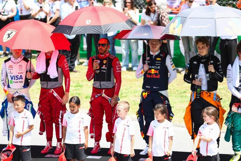 Leclerc i Hamilton poróżnili się w kwestii szans Verstappena na zdobycie tytułu