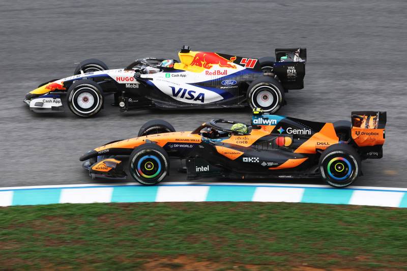 McLaren sprawdzi poprawki układu napędowego w Singapurze