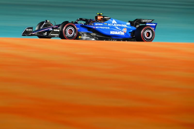 Sainz z jednym wywalczonym punktem i awansem do Q3