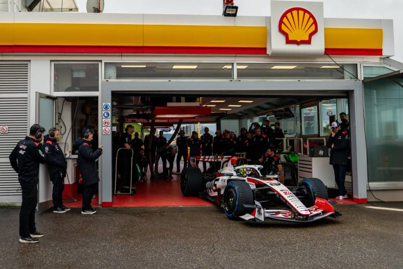 Haas również wyjechał na tor