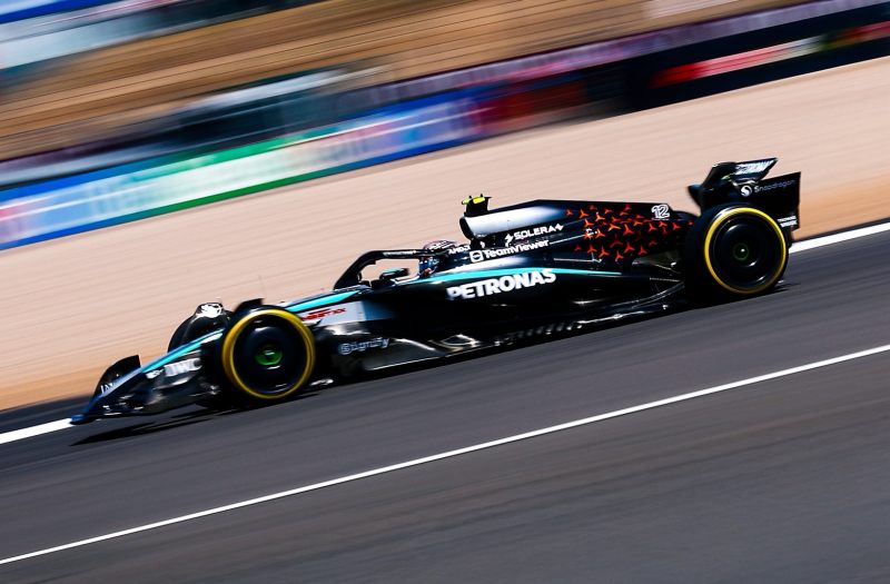 16 kierowców otrzymało nowe komponenty silnikowe na torze Silverstone