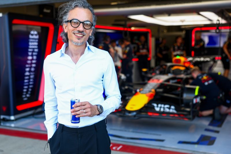 Mekies zadebiutował w roli szefa Red Bulla podczas dnia filmowego na torze Silverstone