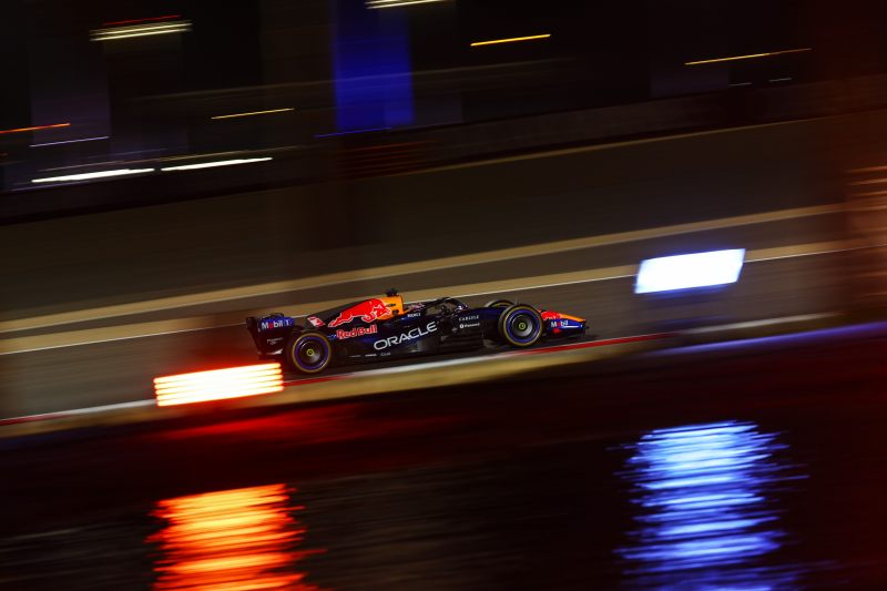 Wolff uważa, że Mercedes traci sekundę do Red Bulla na prostych