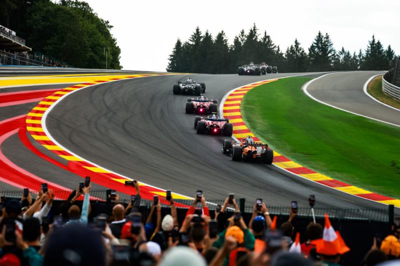 F1 zatwierdziła plan skrócenia dystansu wyścigów na sezon 2027