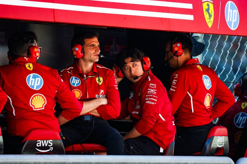Ferrari tłumaczy, dlaczego nie wykorzystało Hamiltona do podciągania Leclerca
