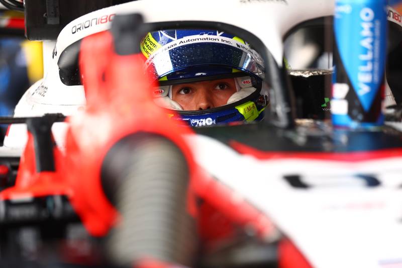Haas jako jeden z niewielu zespołów rozdzielił strategię na starcie