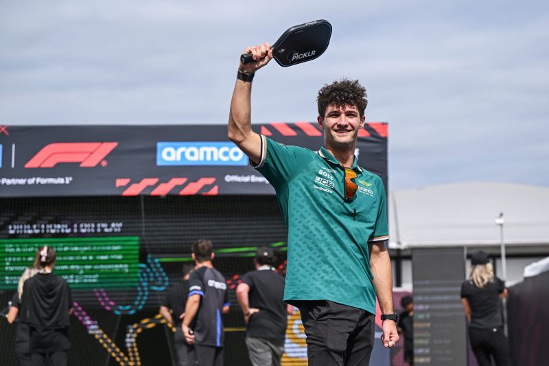 Crawford zostanie trzecim kierowcą Astona Martina w 2026 roku