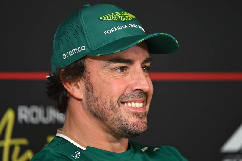 Alonso jest zniesmaczony poziomem transmisji F1. Kierowcy znowu roztrząsają "odwieczny problem"