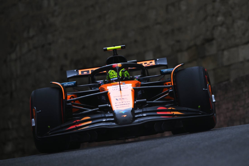 Norris najszybszy w trzecim treningu - Verstappen przedzielił McLareny