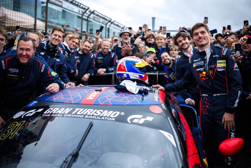 Verstappen wygrał debiutancki wyścig na Nordschleife