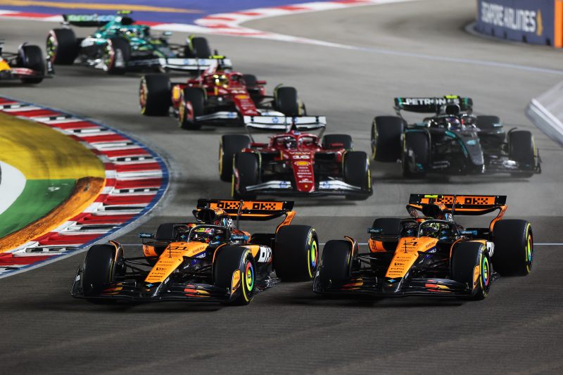 Russell zdominował GP Singapuru. McLaren przypieczętował tytuł mimo kolizji swoich kierowców!