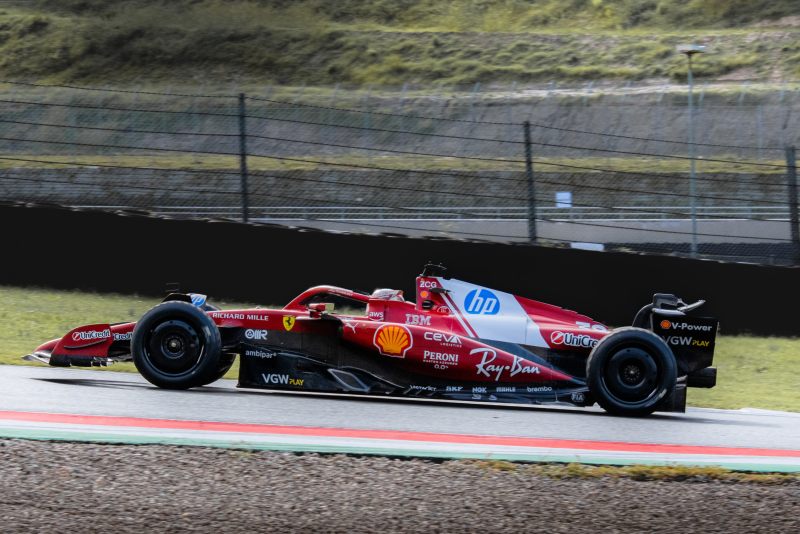 Testy opon Pirelli na Mugello: nagła absencja Hamiltona i spore opady deszczu