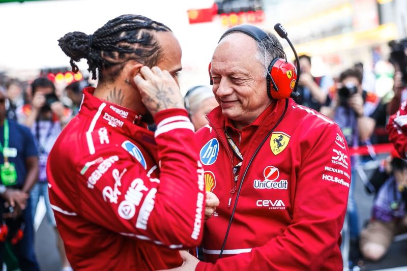 Hamilton w stanowczy sposób zareagował na plotki dot. przyszłości Vasseura w Ferrari
