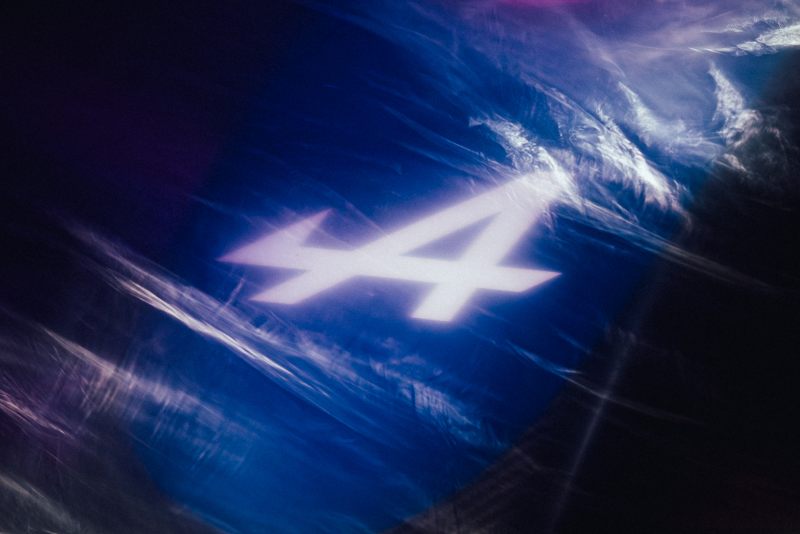 Alpine zaliczyło premierowe jazdy nowym bolidem z silnikiem Mercedesa