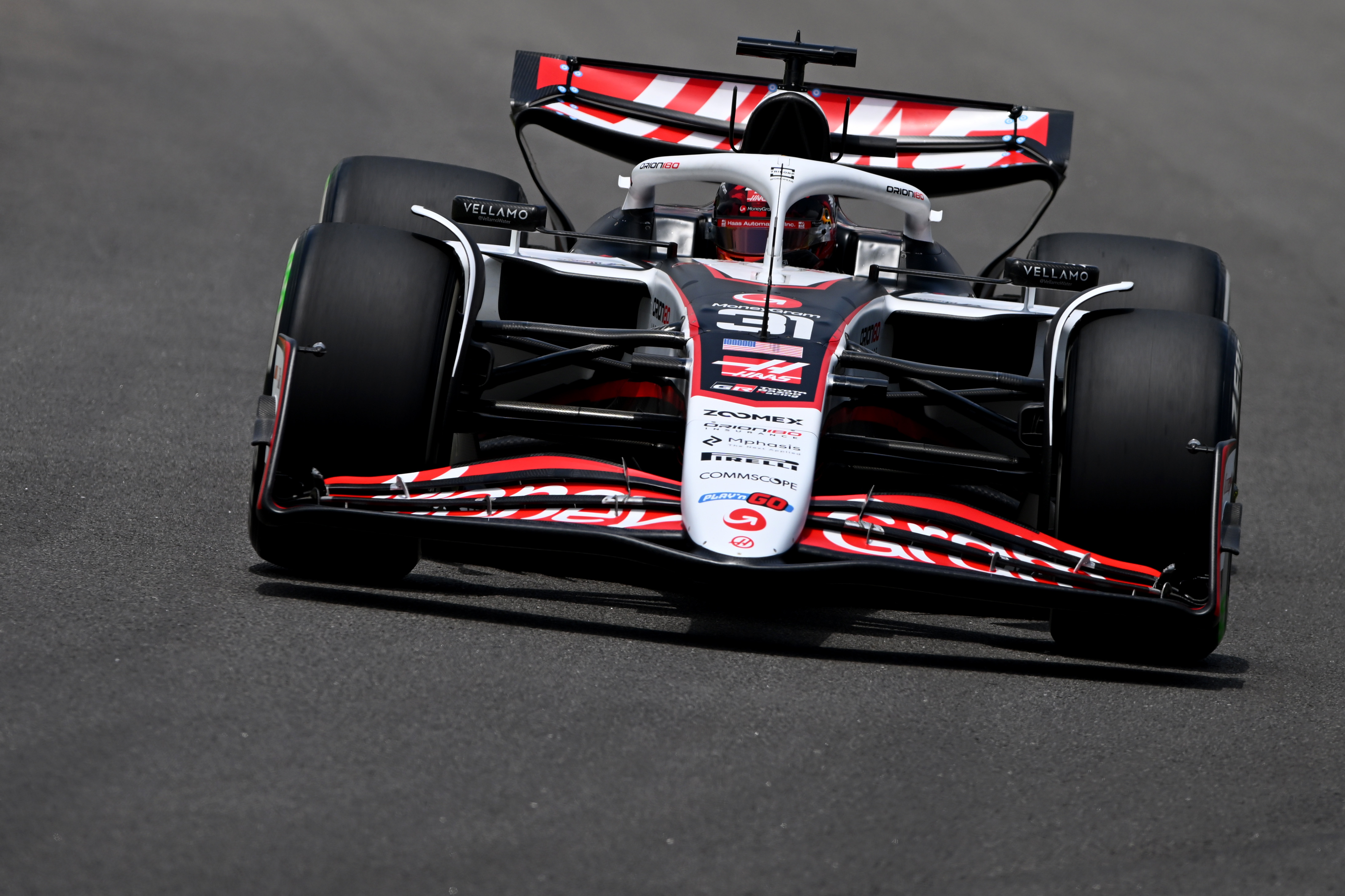 Ocon narzekał na ogromny tłok na torze podczas swoich przejazdów