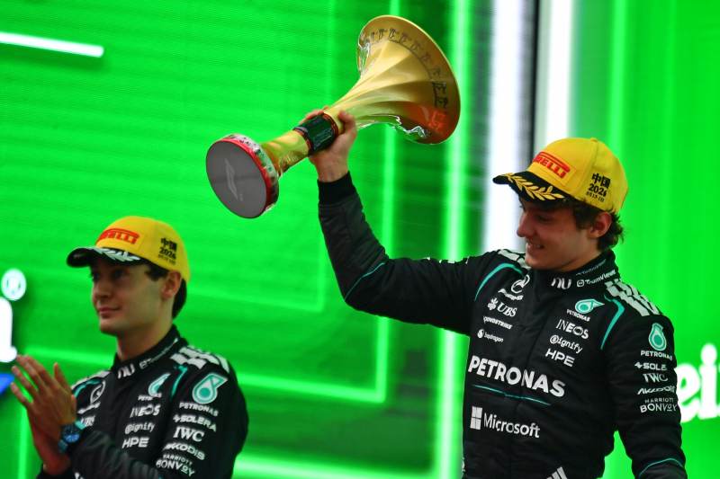 Antonelli wygrał pierwszy wyścig F1 w karierze! Czterech kierowców nie wzięło udziału w GP Chin