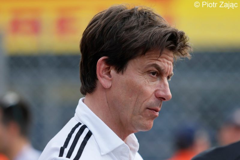 Wolff szykuje się do sprzedaży części swoich udziałów w Mercedesie