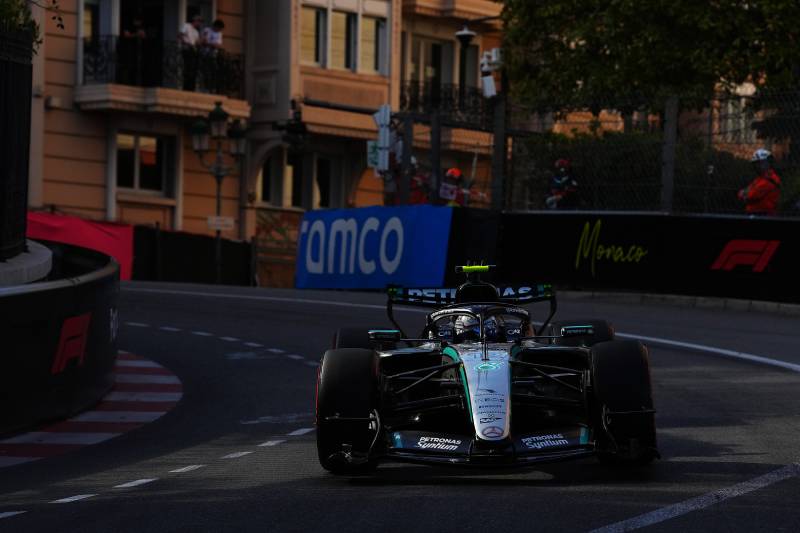 Mercedes wraca do gry: Antonelli najszybszy, a Ferrari goni straty
