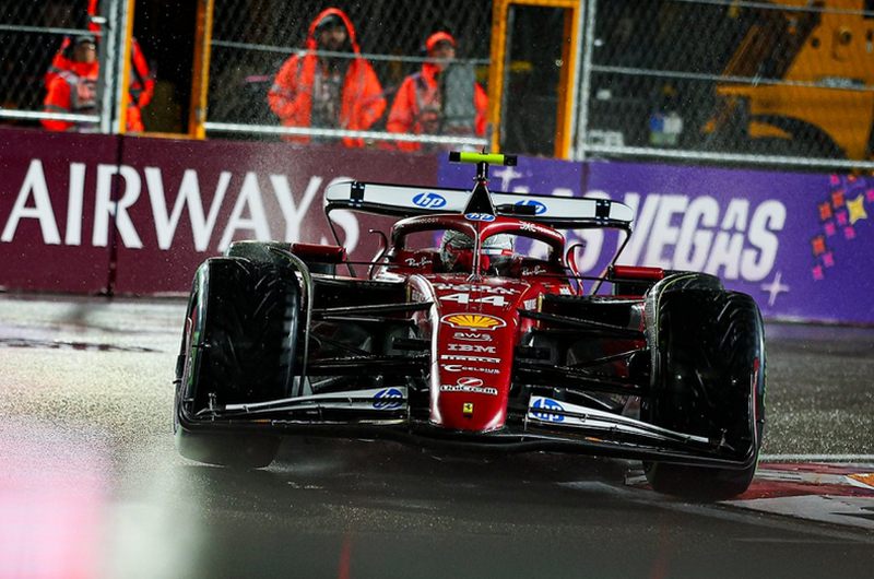 Hamilton po raz pierwszy w karierze czystym tempem zajął ostatnie miejsce w kwalifikacjach