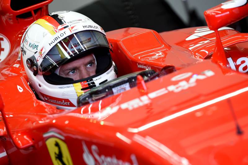 Vettel i Barrichello powrócą za kierwnicę bolidów Ferrari