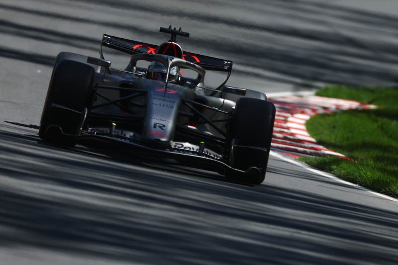 Hulkenberg w ostatniej chwili został wypchnięty z czołowej dziesiątki przez Sainza