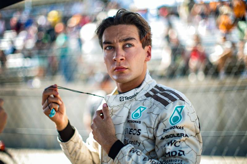 Russell skrytykował obecną generację samochodów F1: wszystko rozstrzyga się w drodze do pierwszego zakrętu