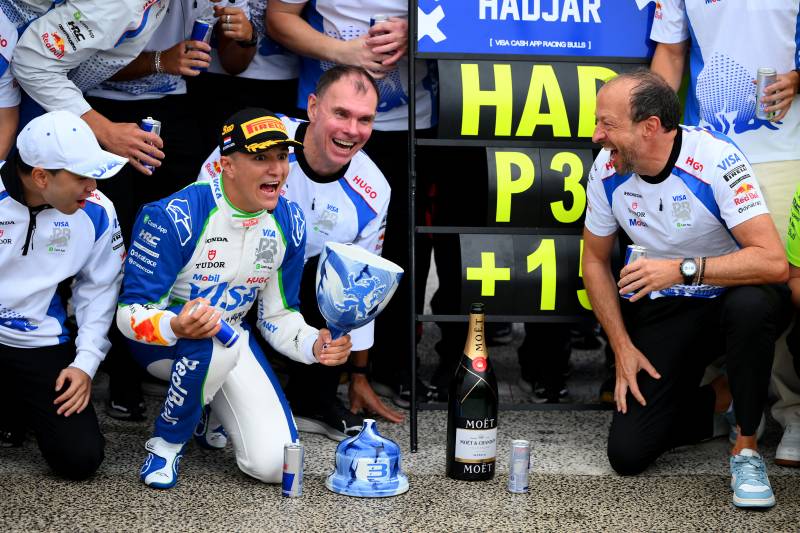 Hadjar został najmłodszym Francuzem na podium F1, uszkodził też swoje pierwsze trofeum