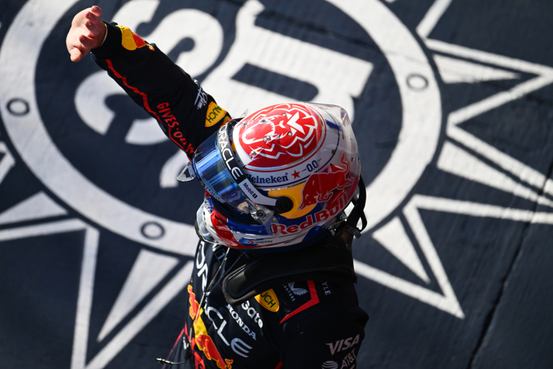 Verstappen do maksimum wykorzystał wpadkę McLarena