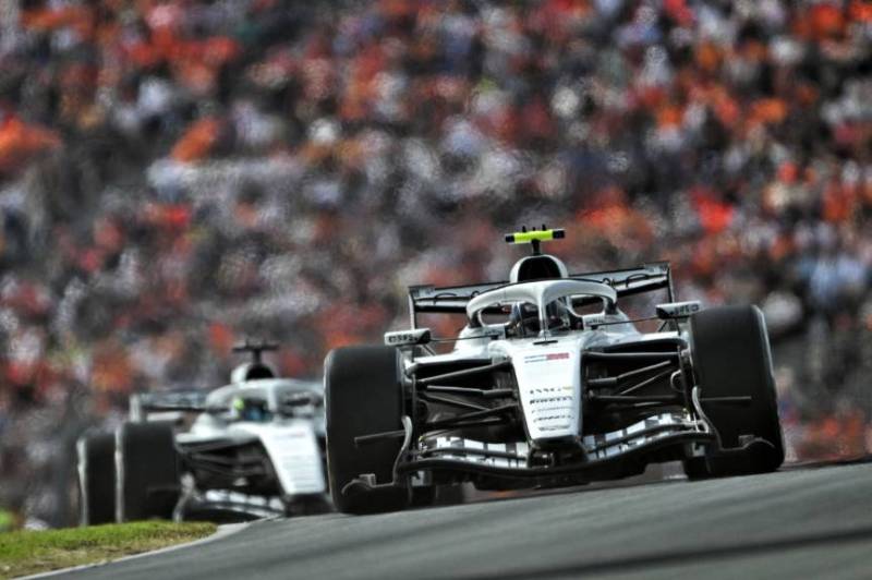 Cadillac pokonał Williamsa, lecz nie ustrzegł się kolejnych problemów z niezawodnością