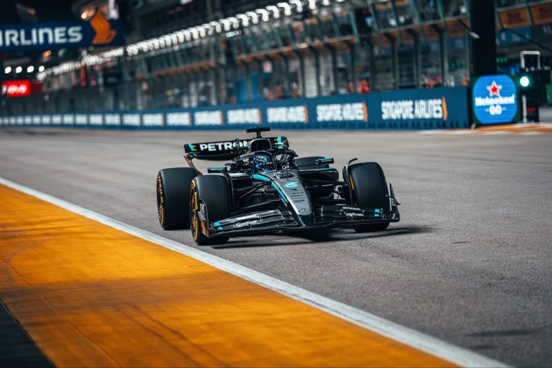 Russell wywalczył pole position po znakomitych przejazdach w Q3!