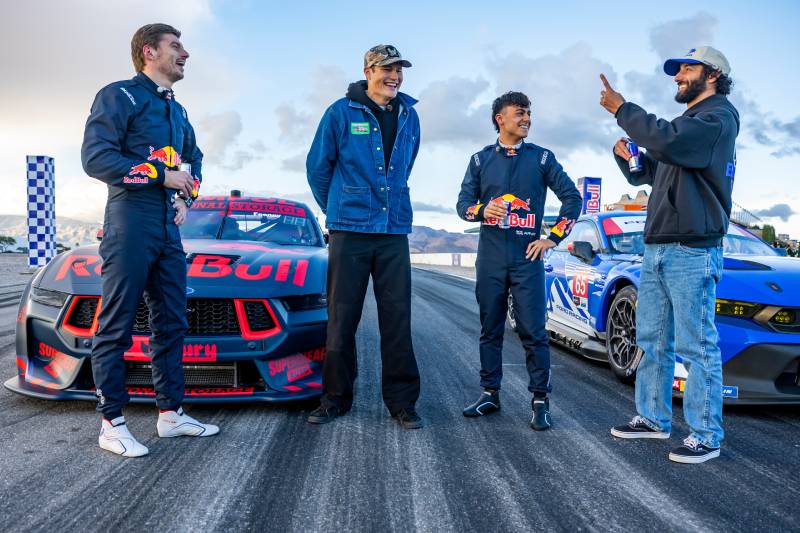 Ricciardo zacieśnia relacje z Fordem