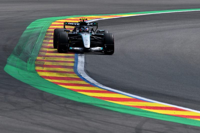 Antonelli sięgnął po pole position do GP Belgii, choć rywale postraszyli