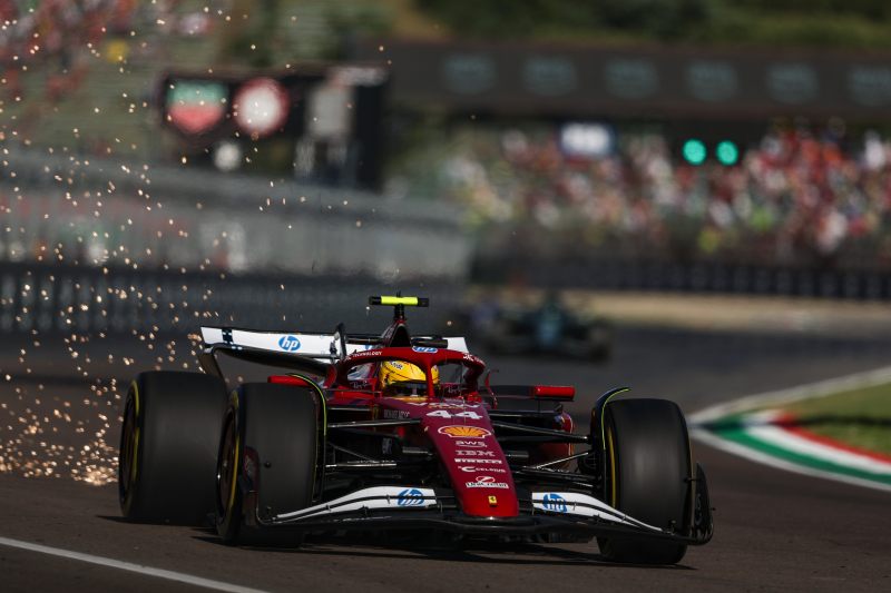 Vasseur ujawnił, dlaczego Ferrari ciągle aktywnie pracuje nad tegorocznym bolidem